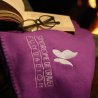Manta polar solidaria morada